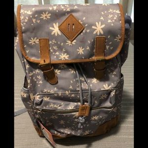 Emma & Chloe backpack 2 side pockets 1 zipper compartment in front drawstring